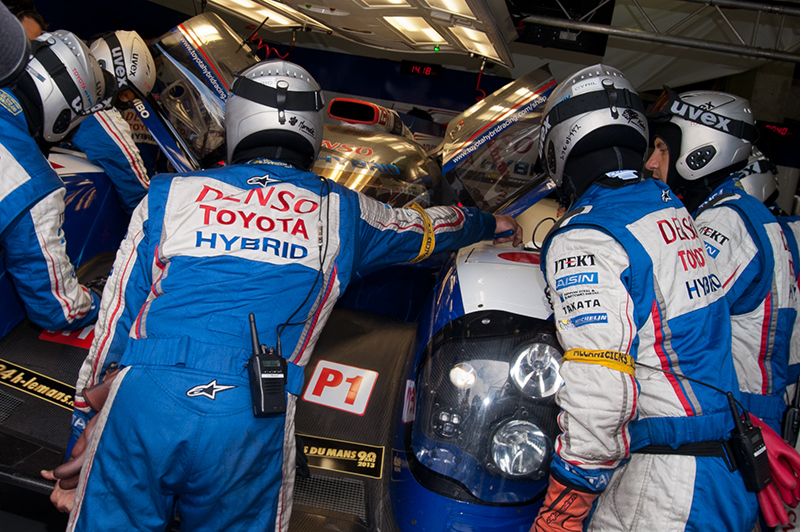 24 Stunden Le Mans: Audi siegreich mit e-tron quattro