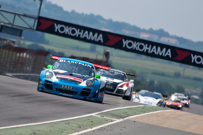 ADAC GT Masters: Mies und Rast fahren Audi-Sieg ein 