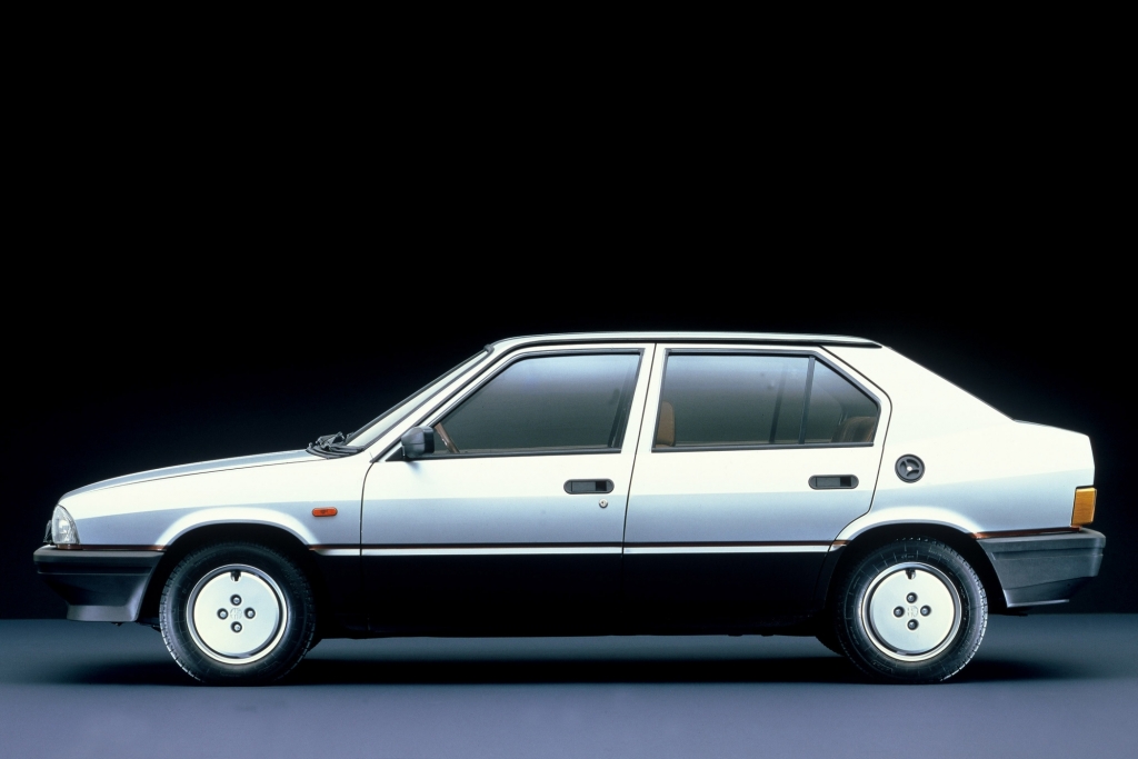 Alfa Romeo Alfa 33 ab 1983