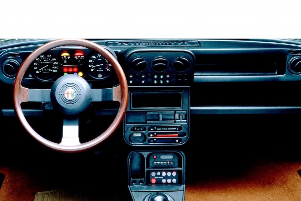 Alfa Romeo Alfa 33 ab 1983