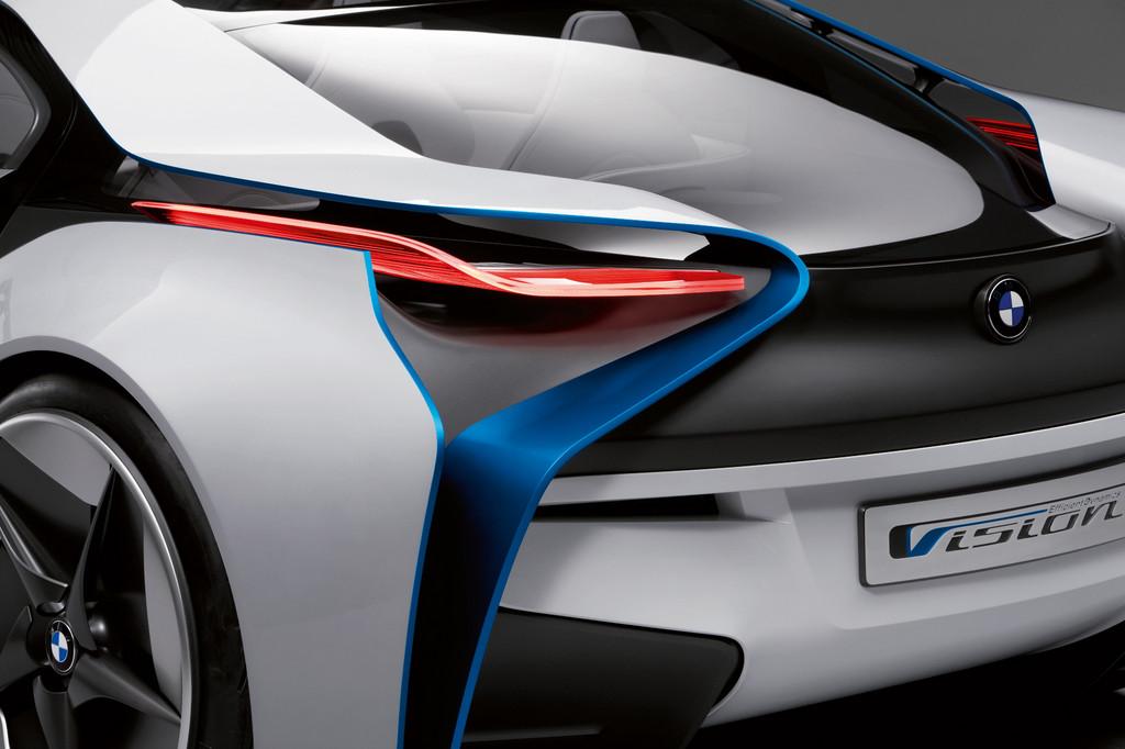 Automobilindustrie: Keine Branche begeistert mehr Facebook-Fans