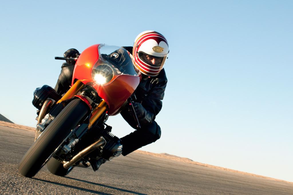 BMW Concept Ninety - Erinnerung in Orange