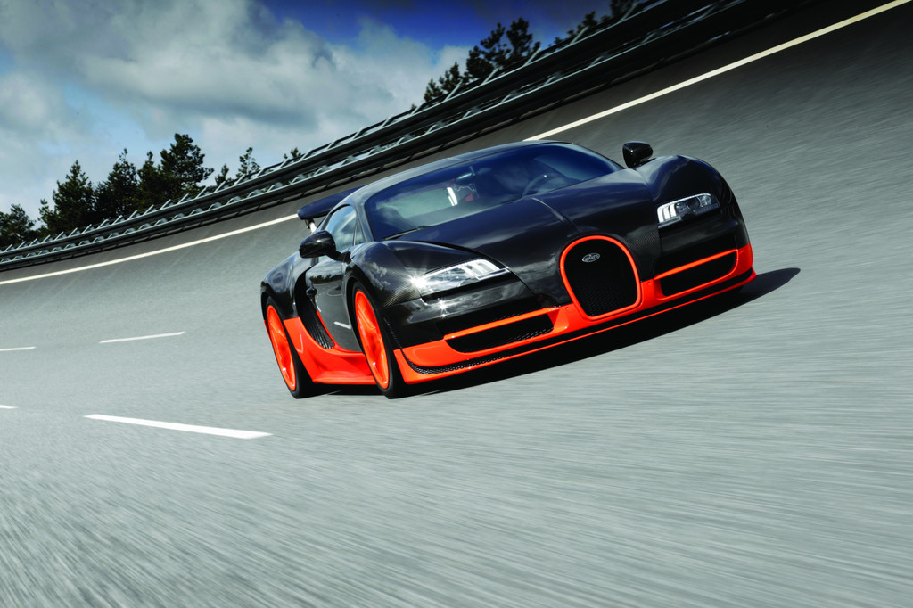Bugatti präsentiert die beiden schnellsten Seriensportwagen der Welt