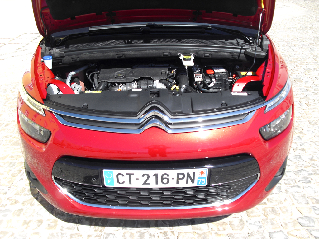 Citroën C4 Picasso: Aggregatemäßig stehen zwei Benziner und zwei Diesel zur Wahl 