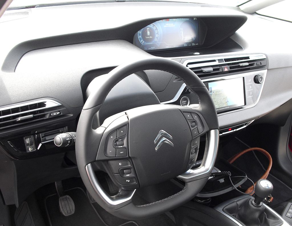 Citroën C4 Picasso: Blick ins Cockpit. 