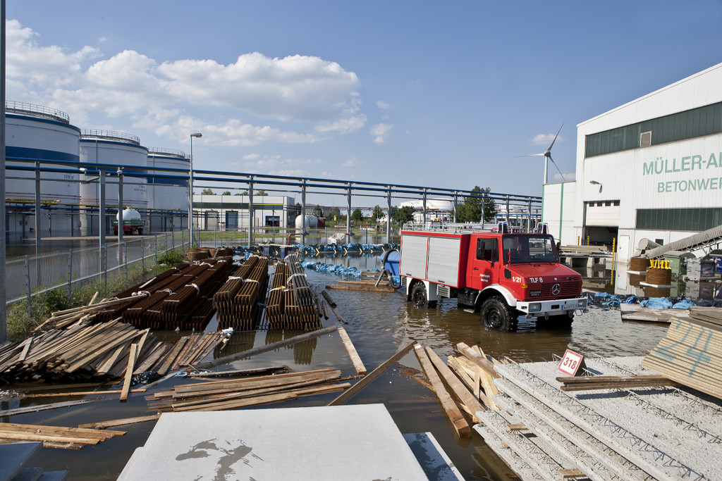 Daimler spendet 1 Million für Wiederaufbau nach Hochwasser