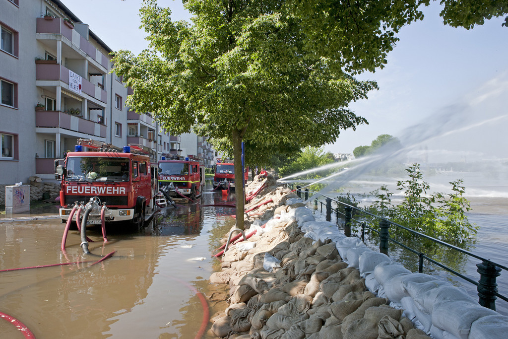 Daimler spendet 1 Million für Wiederaufbau nach Hochwasser
