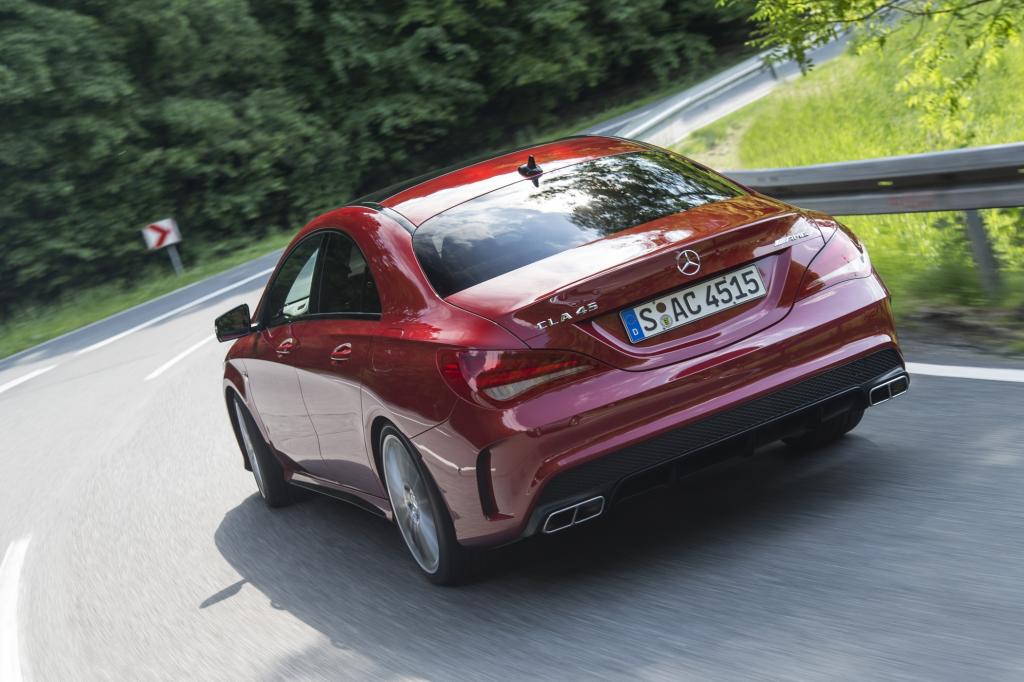 Der CLA 45 AMG steht ab Juli zum Preis ab 56.078 Euro in den Schaufenstern der Mercedeshändler