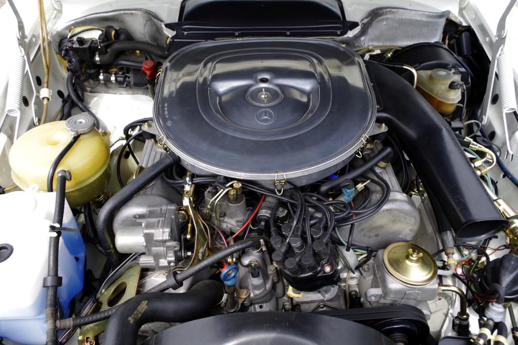 Der V8 ist 3,8 Liter groß