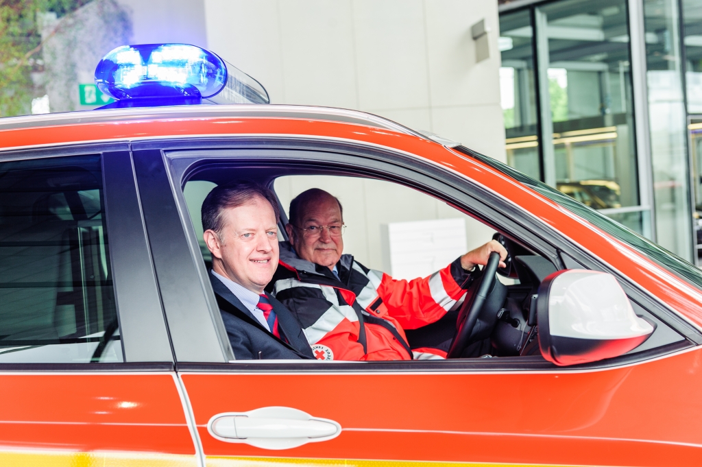 Erste Hilfe aus München, für Bayern – Notärzte fahren BMW X3