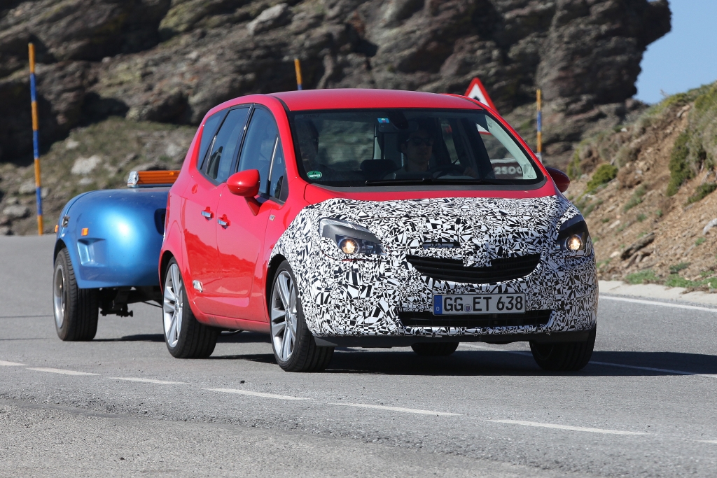 Erwischt: Erlkönig Opel Meriva Facelift – Neues Gesicht für den Minivan