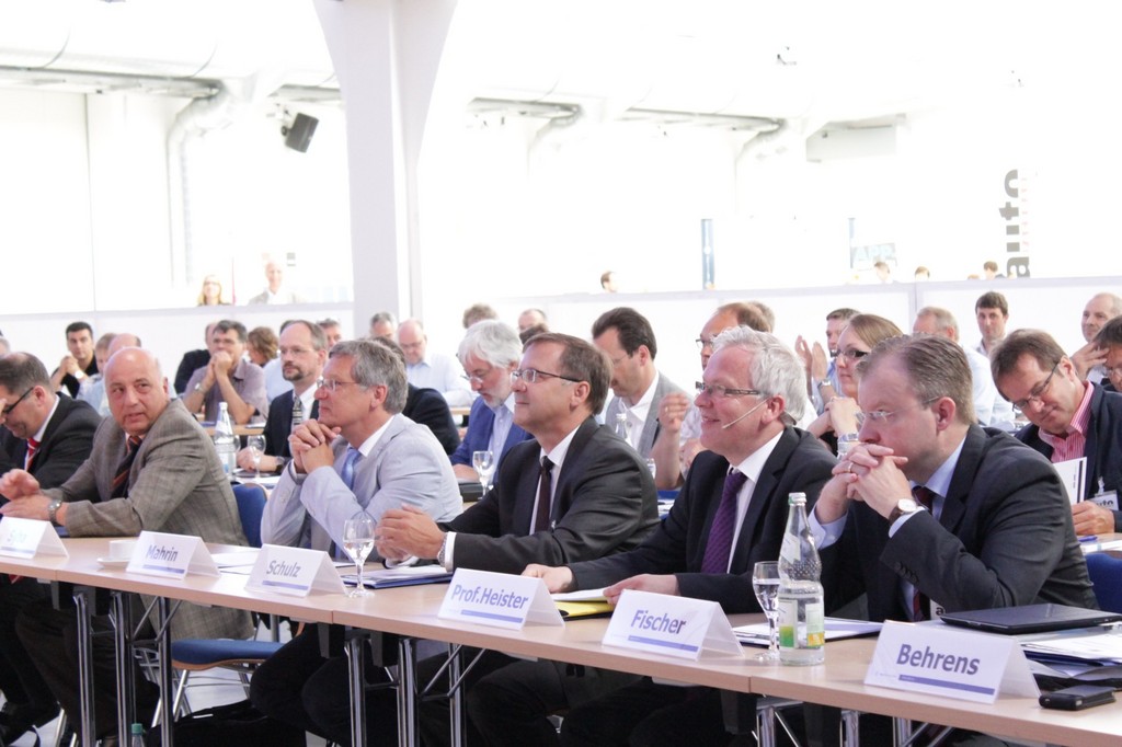 Fachkongress simuliert neue Kfz-Gesellenprüfung