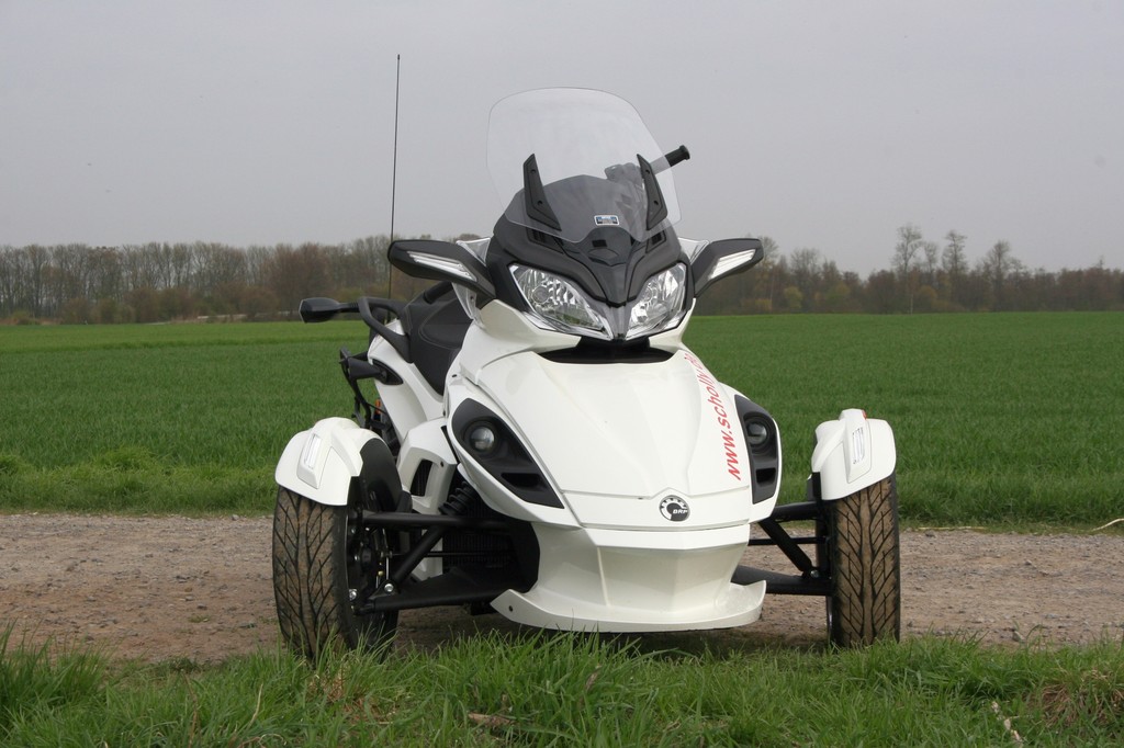 Fahrbericht Can-Am Spyder ST: Mischling