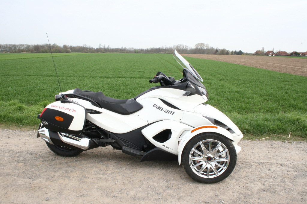 Fahrbericht Can-Am Spyder ST: Mischling