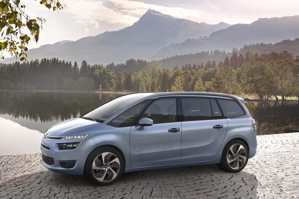 Gerade erst ist der neue Citroen C4 Picasso auf dem Markt, da schieben die Franzosen die lange Variante hinterher: den Grand C4 Picasso