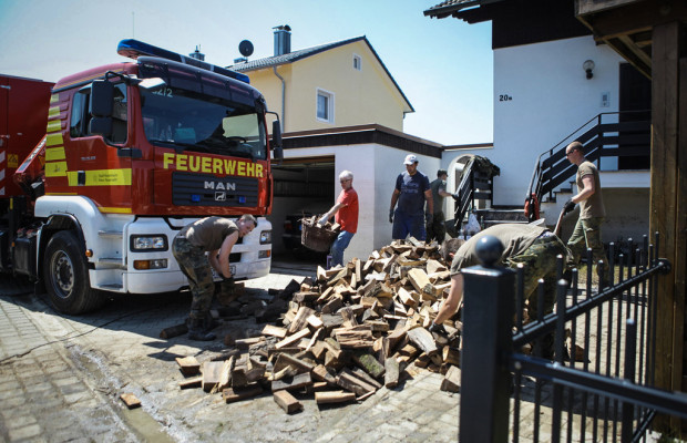 MAN leistet Fluthilfe