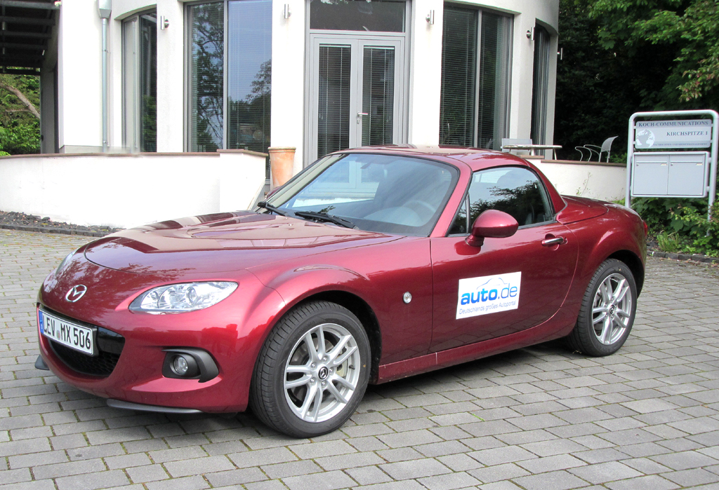 Mazda MX-5, hier als Roadster Coupé mit 93/126 kW/PS. 