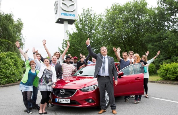 Mazda spendet 30 000 Euro an SOS-Kinderdorf