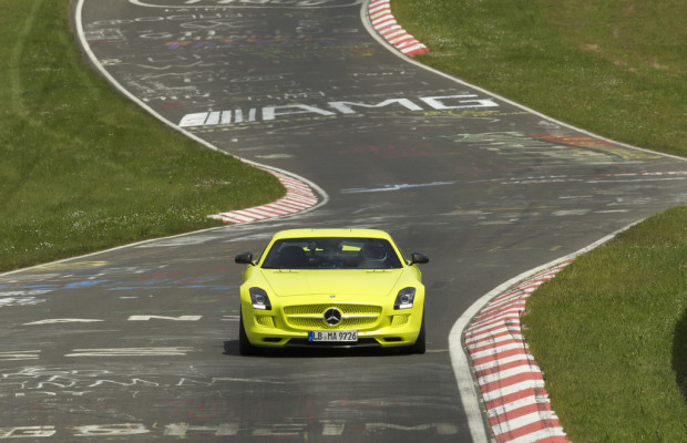 Mercedes-AMG stellt Rundenrekord in der 