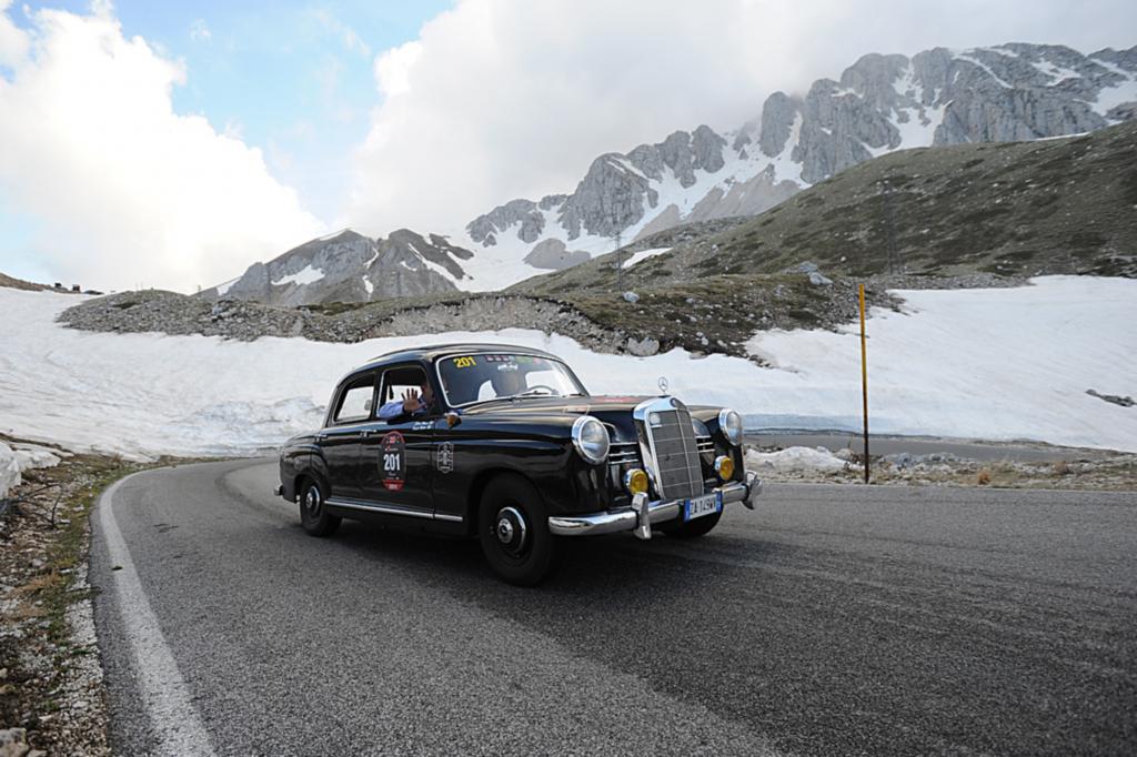 Mercedes Benz 180 D bei Mille Miglia 2011