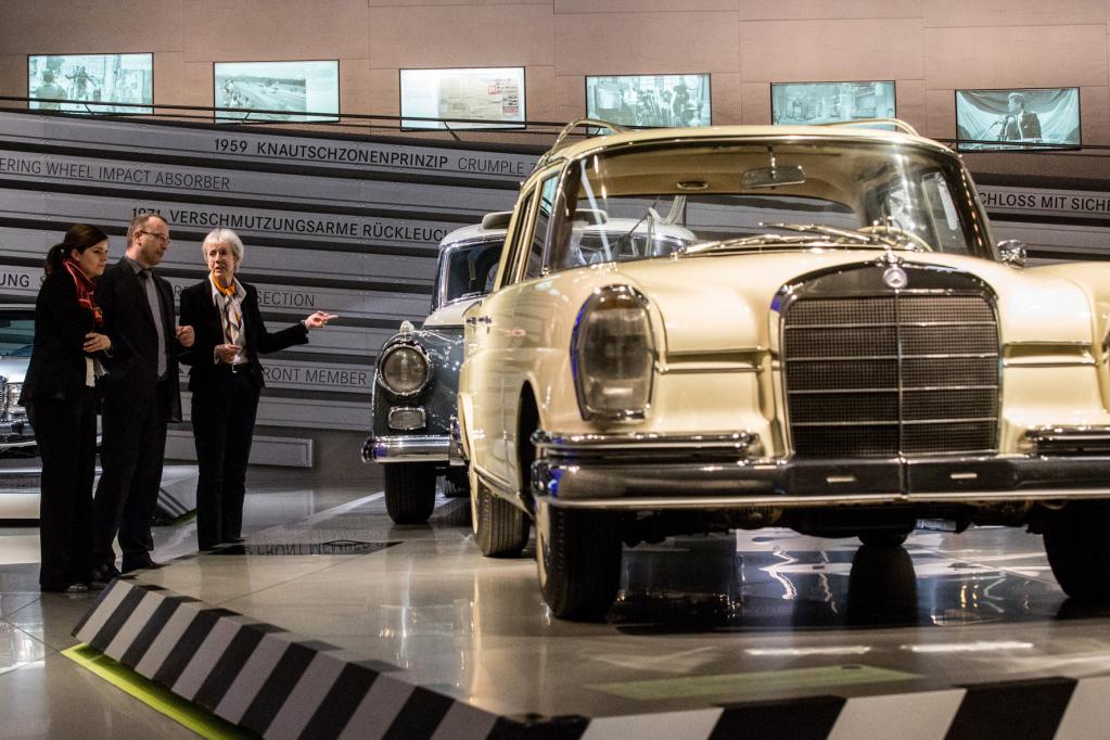 Mercedes S-Klasse: Sonderausstellung im Museum
