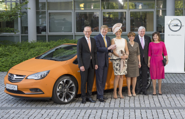 Niederländisches Königspaar bei Opel