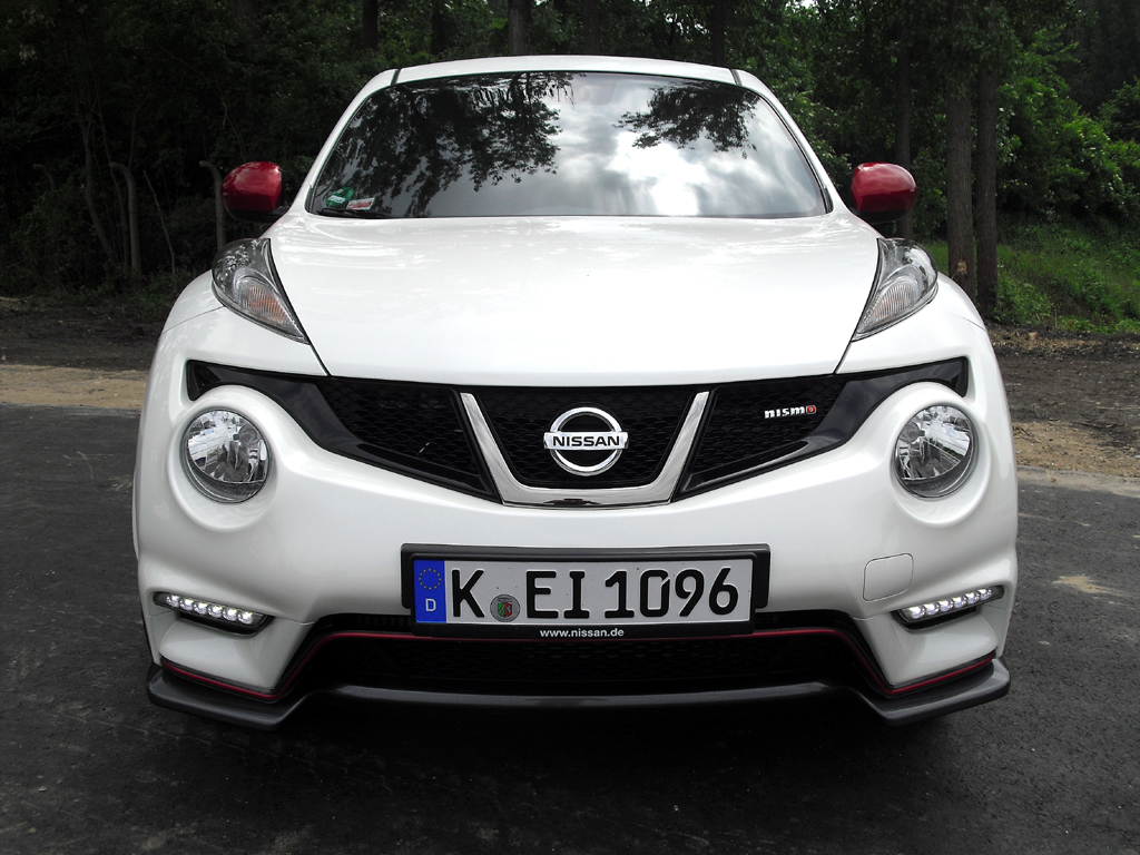 Nissan Juke Nismo: Blick auf die Frontpartie. 