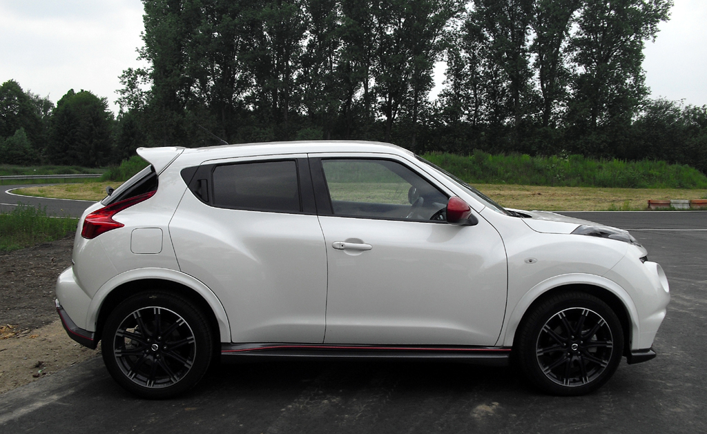 Nissan Juke Nismo: Und so sieht die geschärfte Version des Kompaktmodells von der Seite aus.