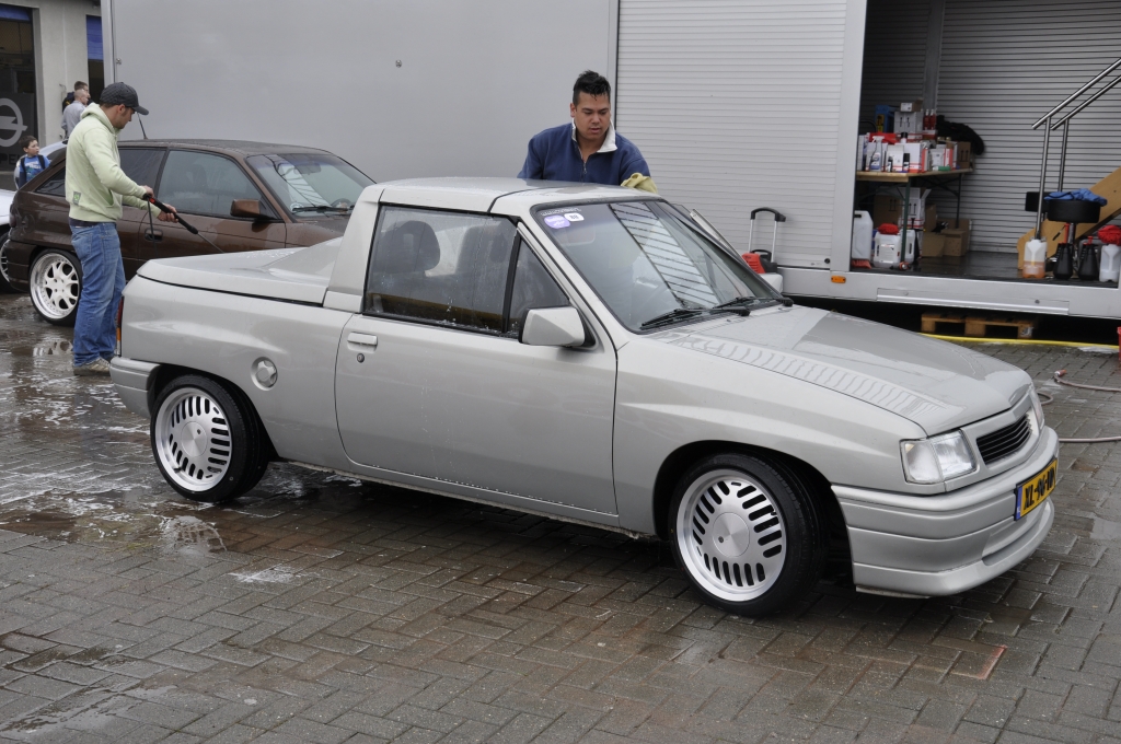 Opel Treffen 2013 - Regen, Blitze und viel gute Laune