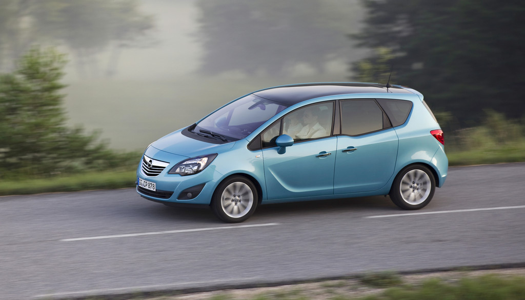 Opel stellt Flutopfern kostenloses Ersatzfahrzeug