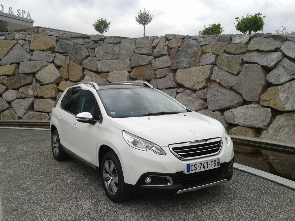 Peugeot fährt Produktion des 2008 hoch