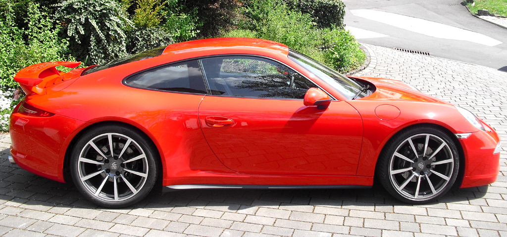 Porsche 911 Carrera 4: Und so sieht der aktuelle Klassiker von der Seite aus.