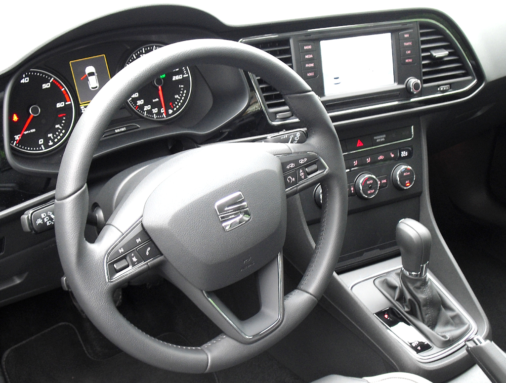 Seat León SC: Blick ins Cockpit. 