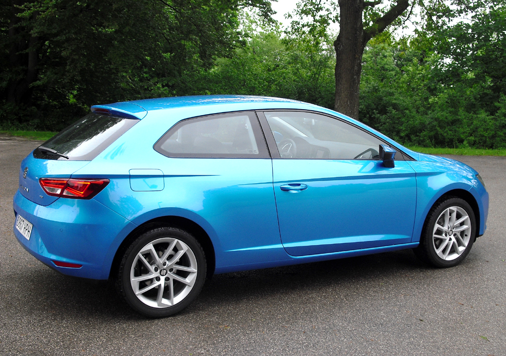 Seat León SC: Moderne Leuchteinheit hinten mit (Diesel-)Motorisierungsschriftzug. 
