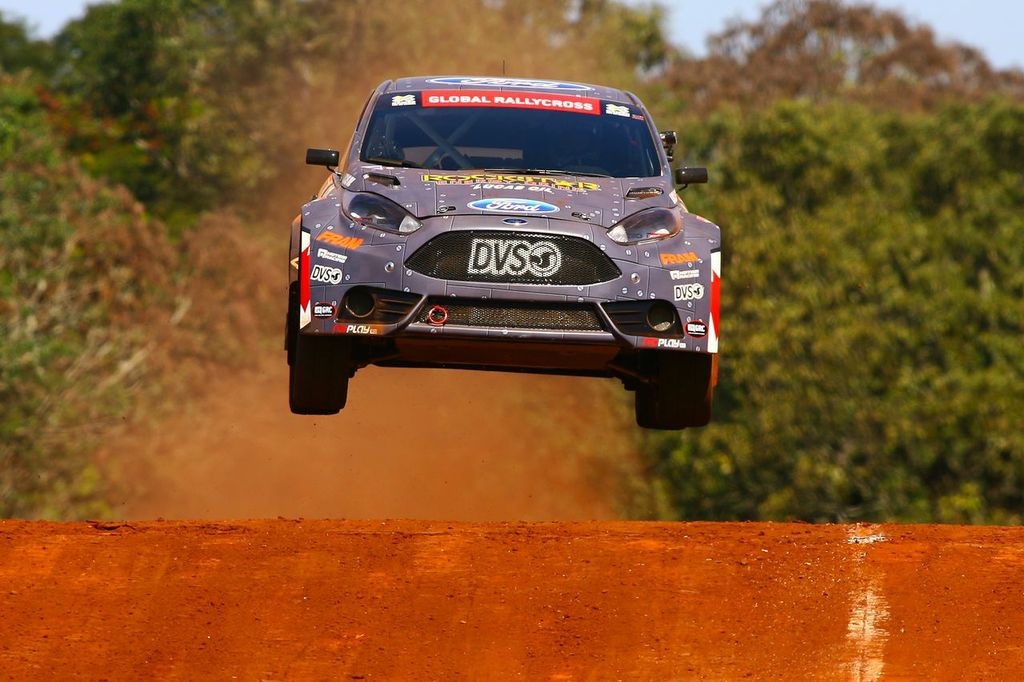 Sieben Ford Fiesta startklar für X-Games in München