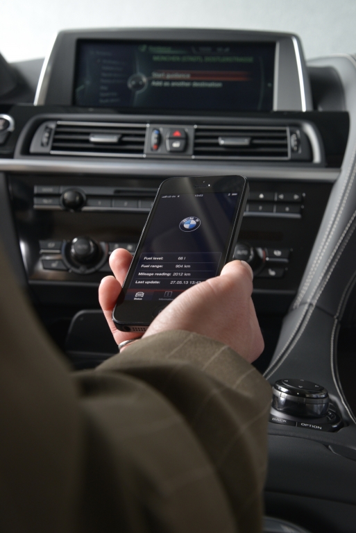 Smartphone-Integration im Auto – Erzähl mir einen Witz | © bmw