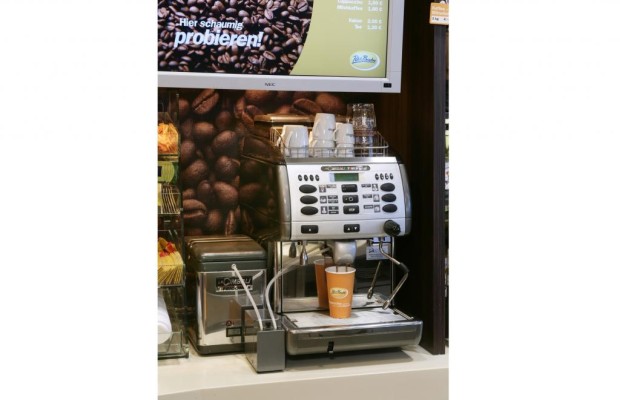 Studie zum Fahrverhalten - Kaffeepause auf langen Strecken