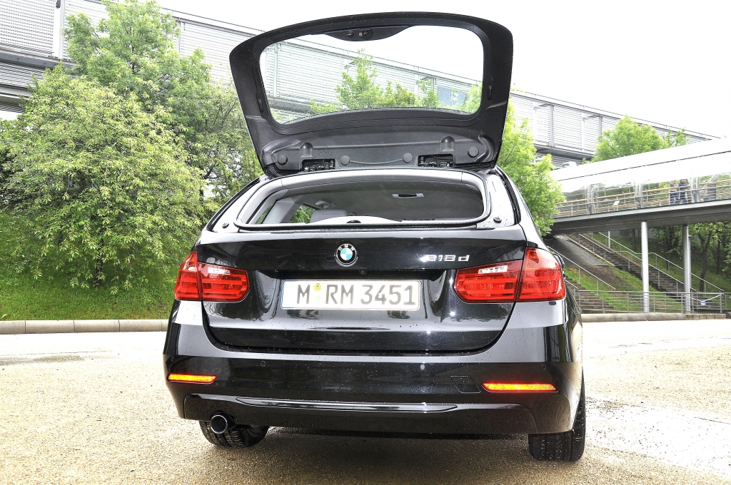 Test BMW 318d Touring: Auch Kombis können sportlich