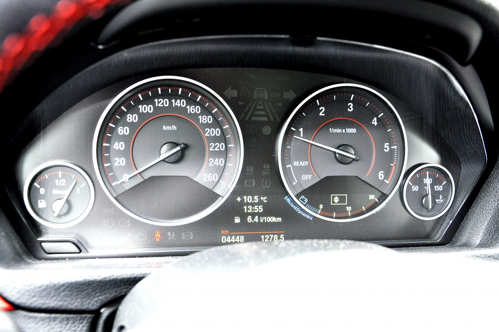 Test BMW 318d Touring: Auch Kombis können sportlich
