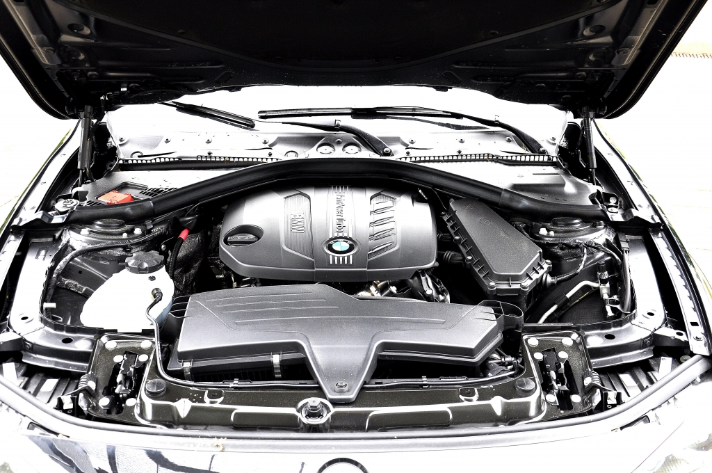 Test BMW 318d Touring: Auch Kombis können sportlich