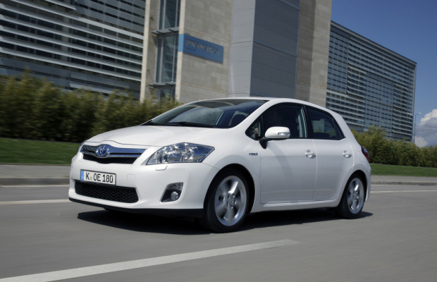 Toyota Auris Hybrid glänzt im Dauertest