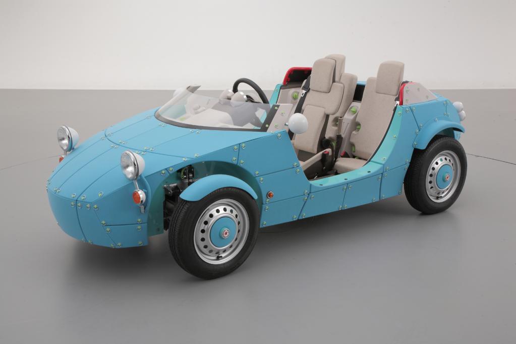 Toyota präsentiert Spaßmobil auf Spielzeugmesse