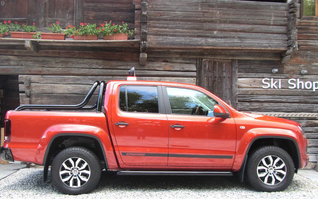 VW Amarok Canyon: Und so sieht der über fünf Meter lange Pickup von der Seite aus.