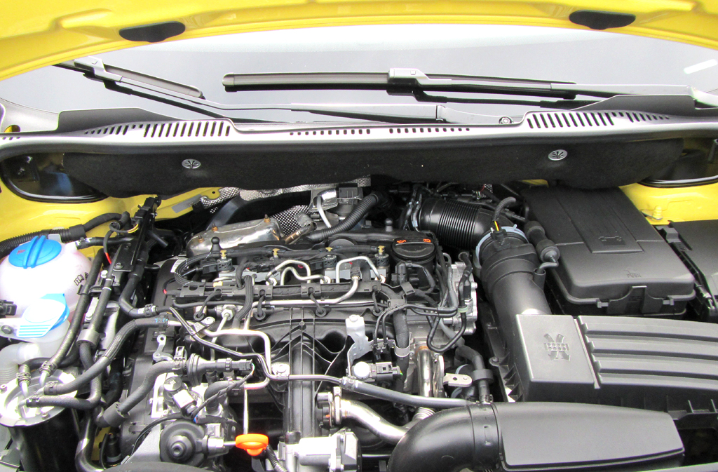 VW Cross Caddy: Blick unter die Haube. Zwei Benziner, fünf Diesel stehen zur Wahl. 