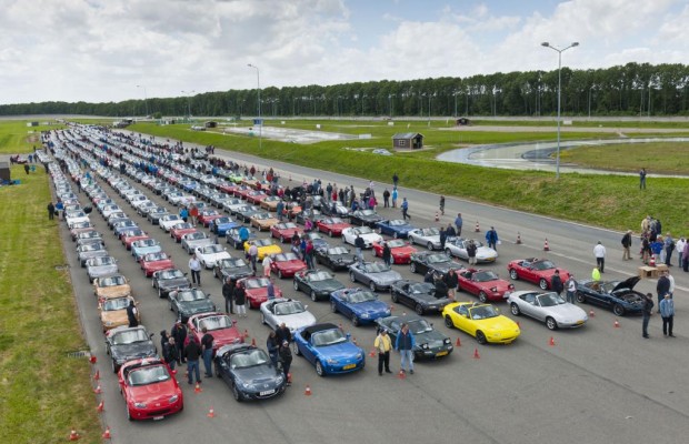 Weltrekord mit 683 Mazda MX-5