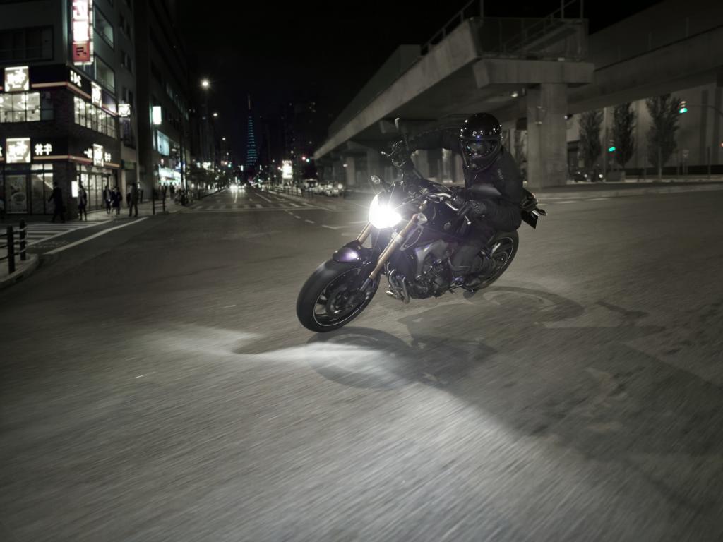 Yamaha mit neuem Dreizylinder-Naked-Bike