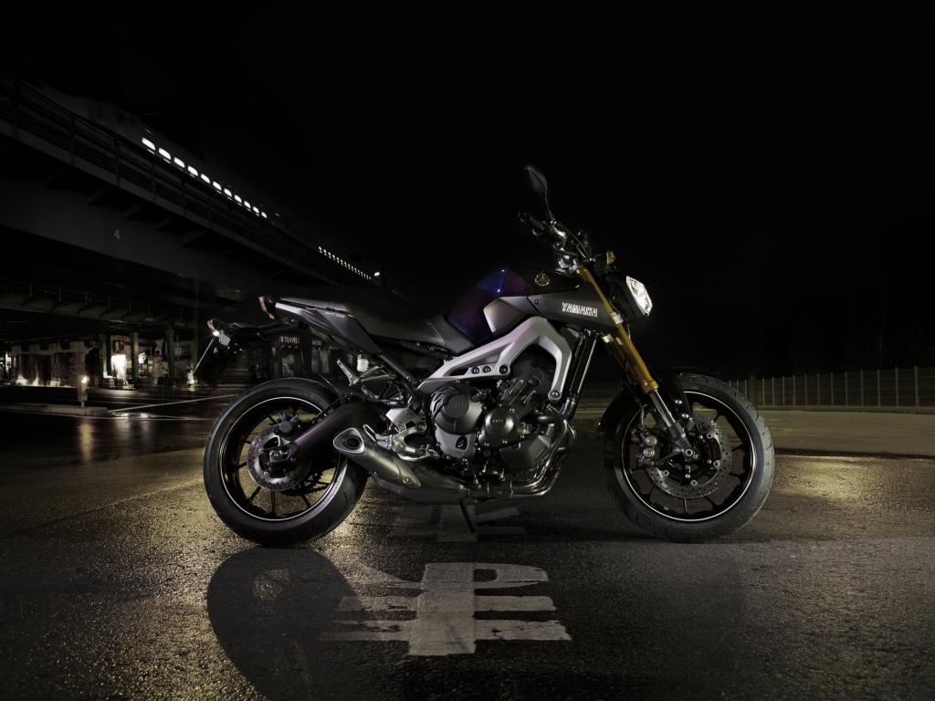 Yamaha mit neuem Dreizylinder-Naked-Bike