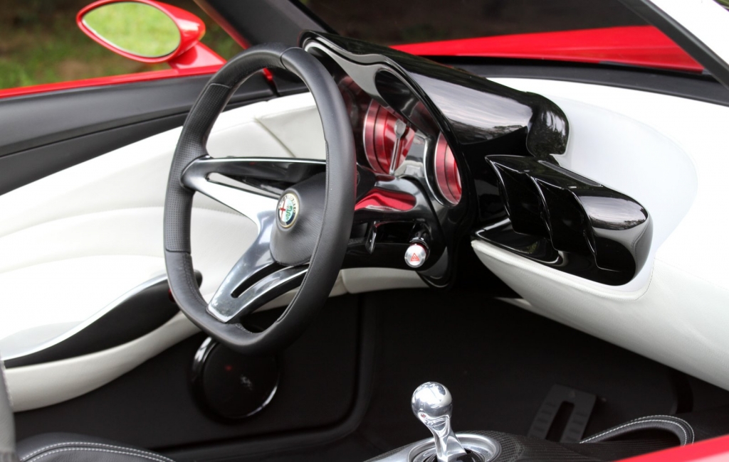Alfa Romeo Spider kommt 2015 und soll kein »Retro-Flitzer« werden