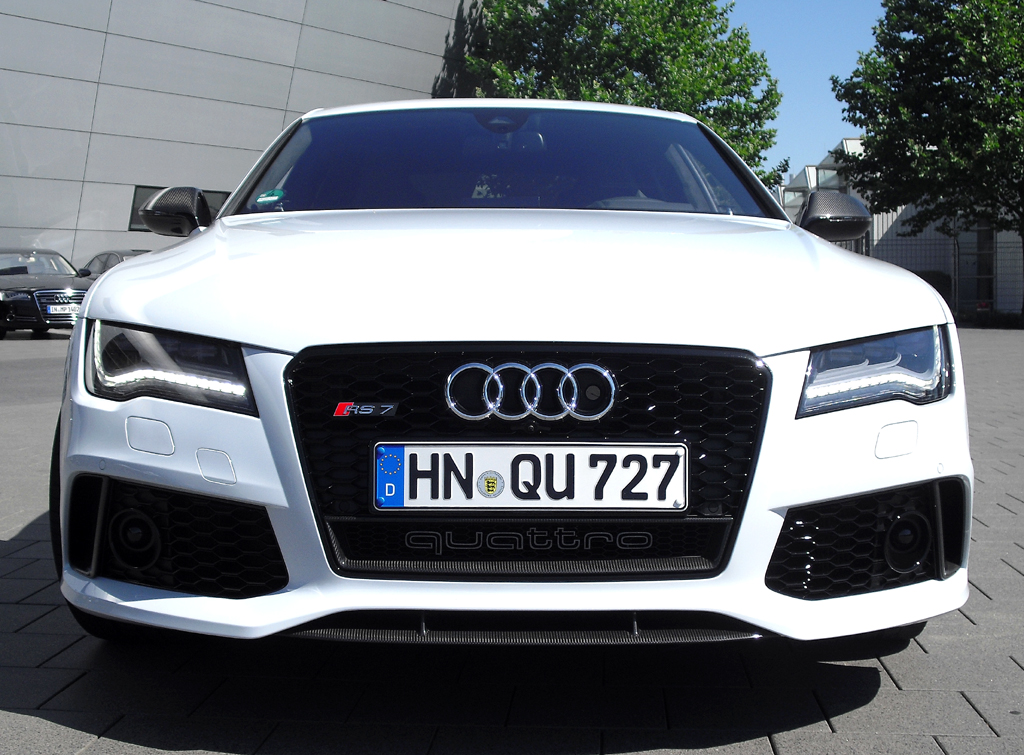 Audi RS7 Sportback: Blick auf die Frontpartie. 