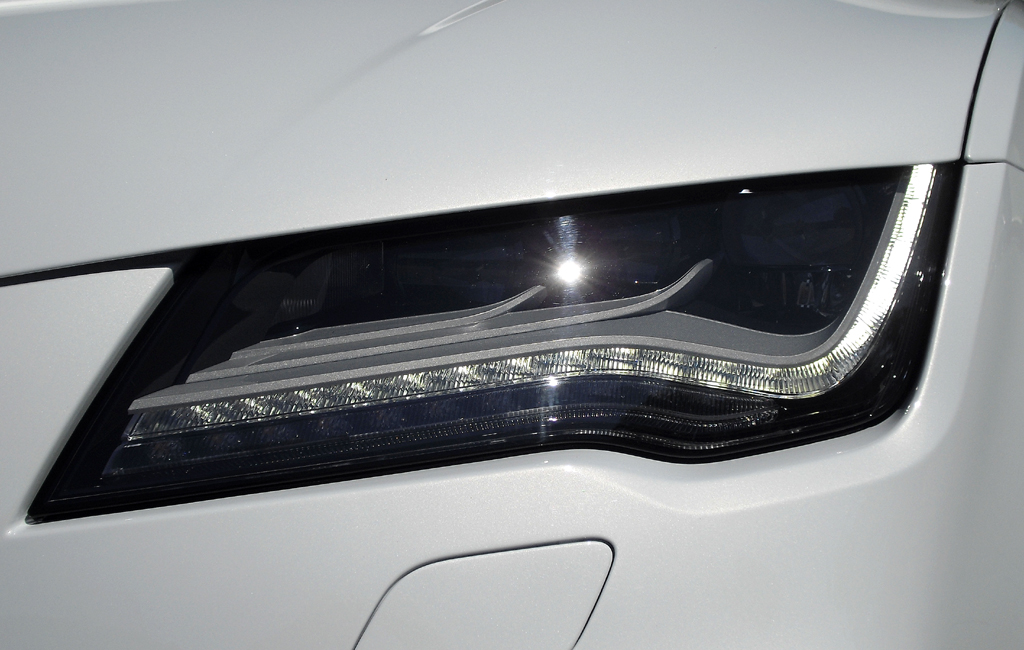 Audi RS7 Sportback: Moderne Leuchteinheit vorn. 